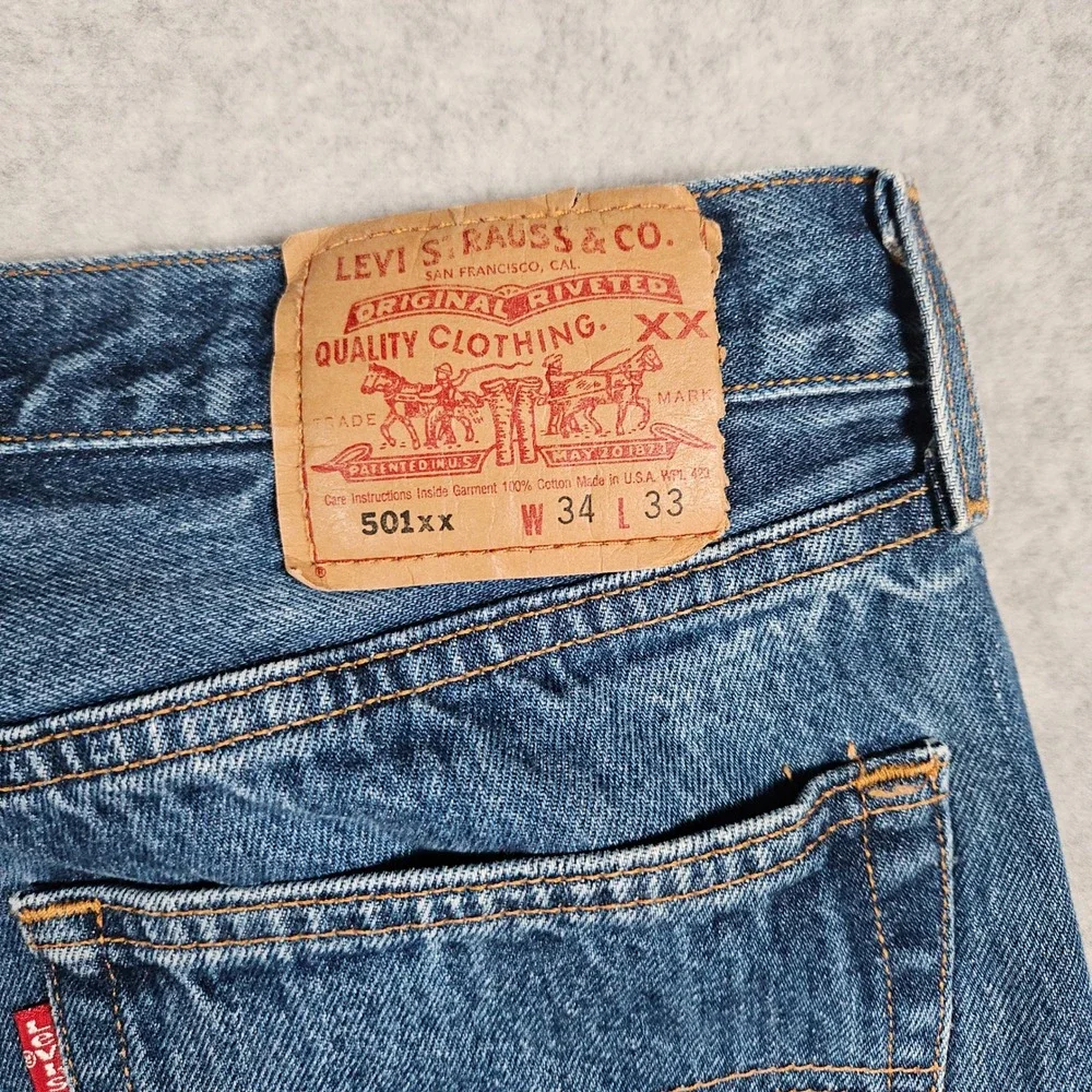 Vintage Levi's 501xx Men's 34x33 Blue Denim Jeans USA Made 08/2000 (Fits 32x30)